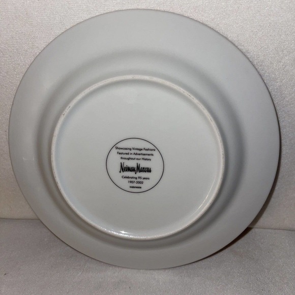 Set 2 Neiman Marcus 8" Plates Showcasing Vintage Fashions Celebrating 95 Years - Picture 3 of 5